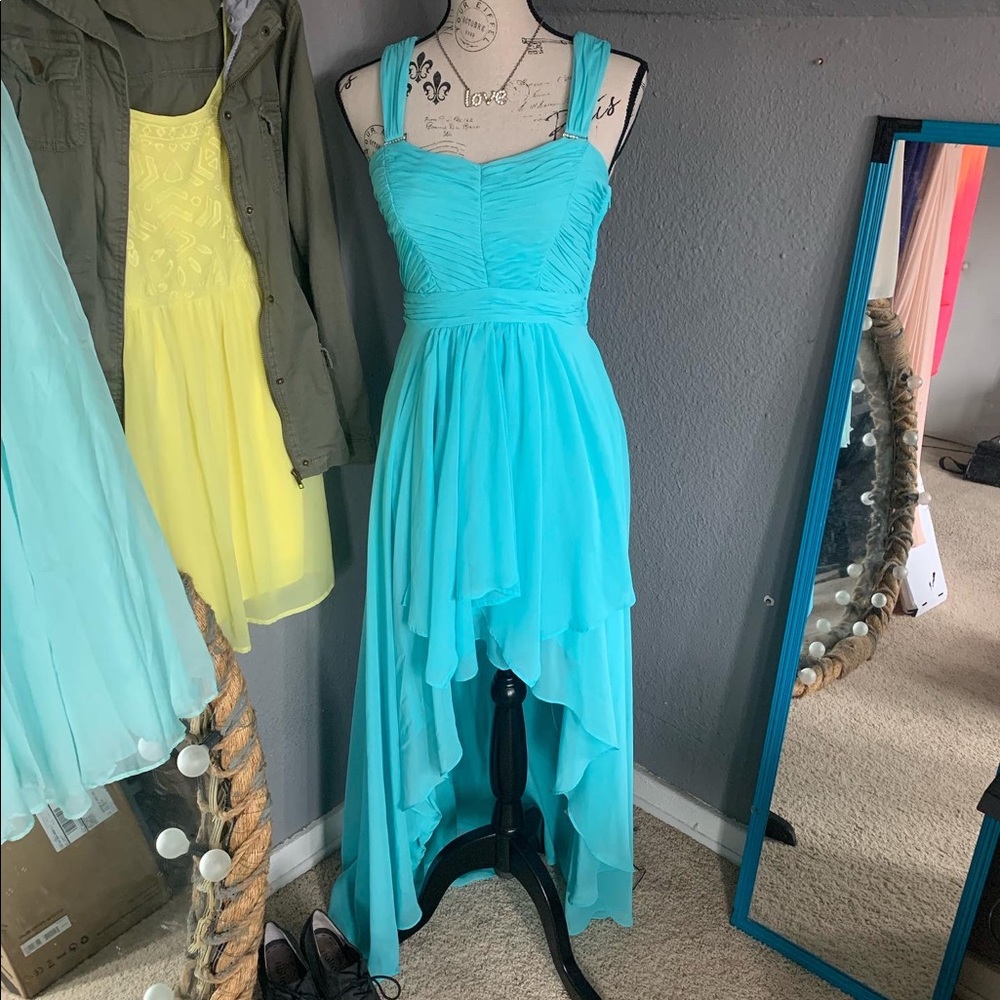 Hailey Logan by Adrianna Papell dress